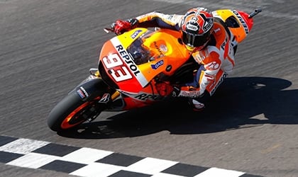 MotoGP chặng 3: Lập hat-trick, El Toro lại phá kỉ lục