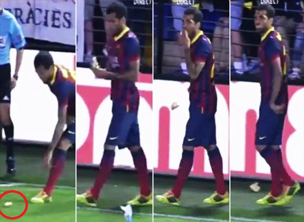Video bóng đá: Bị đối phương ném chuối, Dani Alves bóc ăn luôn