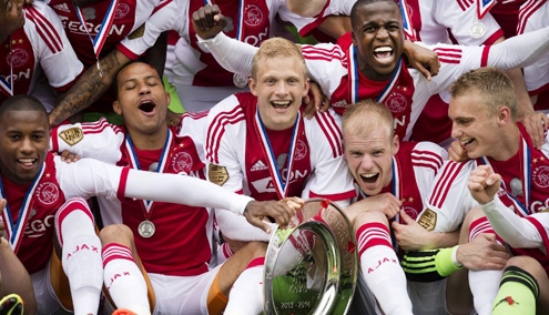 Sau Fenerbahce, đến lượt Ajax vô địch giải quốc nội