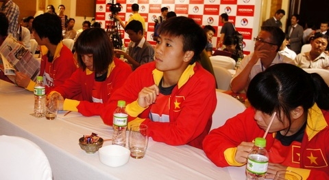 ĐT nữ Việt Nam được treo thưởng hấp dẫn trước VCK Asian Cup nữ 2014