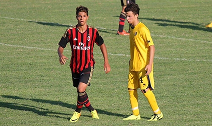 AC Milan cho tài năng 15 tuổi ra mắt Serie A ngay tuần này?