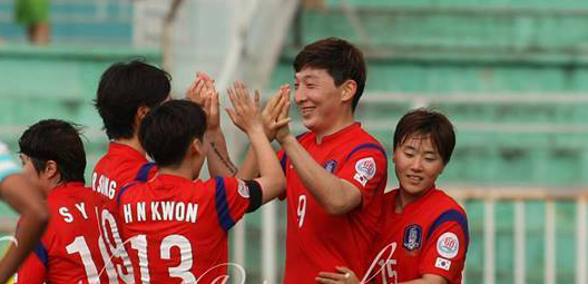 VCK Asian Cup nữ 2014: 'Sốc' với vẻ nam tính của cầu thủ Hàn Quốc