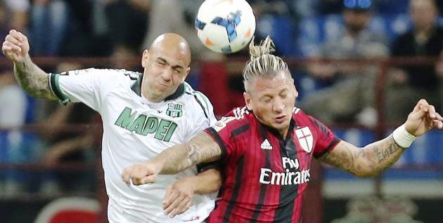 Video bàn thắng: AC Milan 2-1 Sassuolo (VĐQG Italia 2013/14)