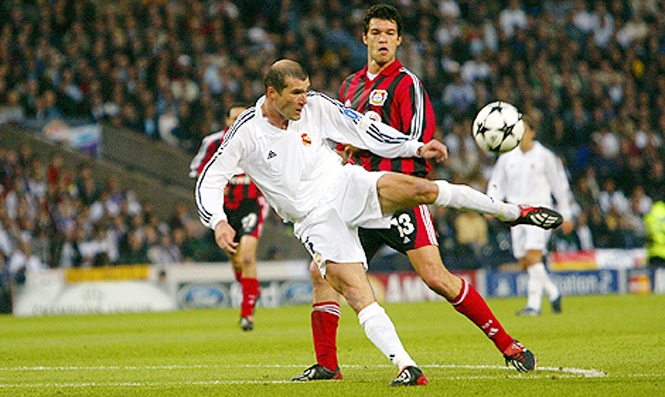 VIDEO: Lần vô địch Champions League gần nhất của Real Madrid (chung kết 2002)