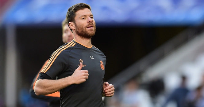 Xabi Alonso tự hào khi được la mắng Cris Ronaldo