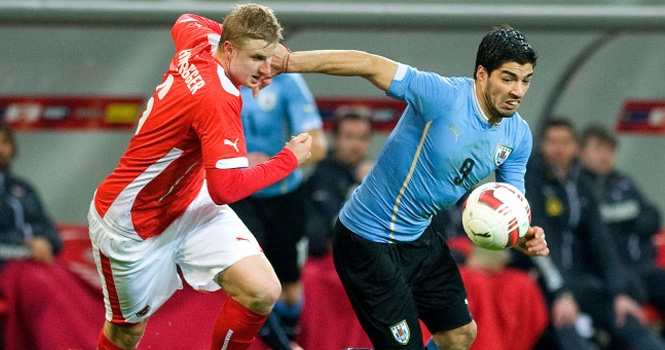 Gus Poyet: Suarez sẽ chơi xấu để giúp Uruguay đánh bại Tam Sư