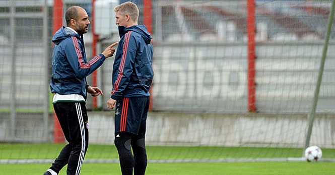 Pep Guardiola ‘bật đèn xanh’ cho MU vụ Schweinsteiger