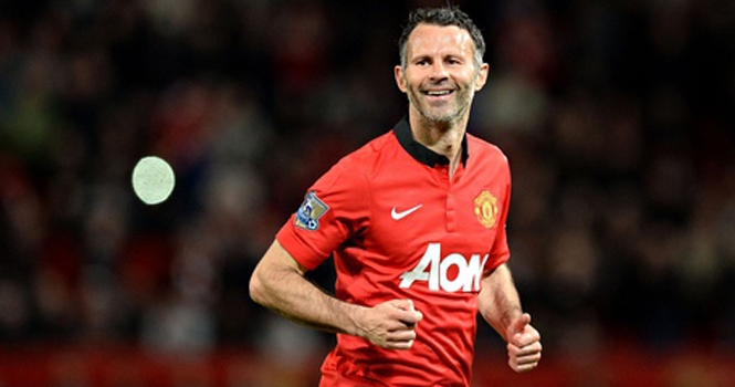 Ryan Giggs khóc nức nở sau trận cuối cùng thi đấu cho Man Utd