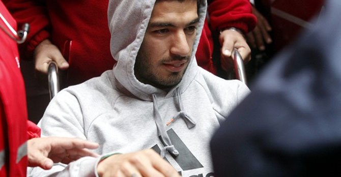 Uruguay cập nhật tình hình chấn thương của Luis Suarez