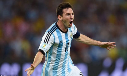 Argentina 2-1 Bosnia: Messi tỏa sáng Albicelestes ra quân hoàn hảo