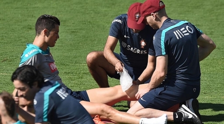 Ronaldo có thể chia tay World Cup sớm vì chấn thương