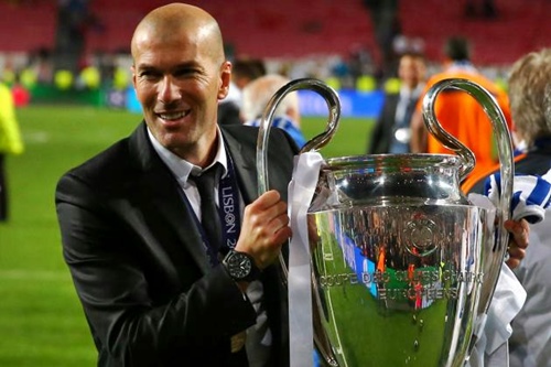 Zidane được bổ nhiệm làm HLV trưởng của Real Madrid B mùa 2014/15