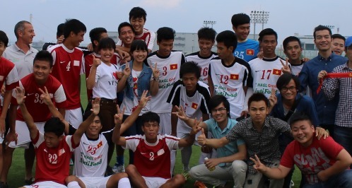 U19 Việt Nam giành chiến thắng đậm trước khi về nước