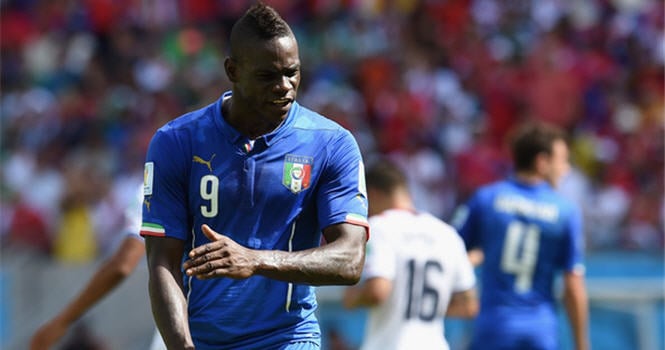 Balotelli khiến các CLB Anh chạy 'mất dép'