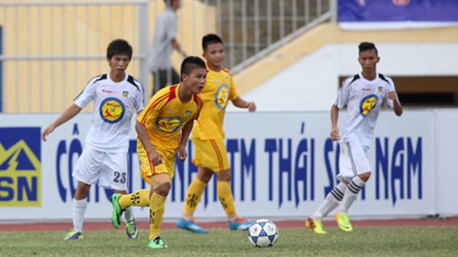 VIDEO: U17 Thừa Thiên Huế 0-1 U17 Hà Nội T&T