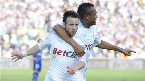 Mathieu Valbuena và Jordan Ayew sắp chia tay Marseille