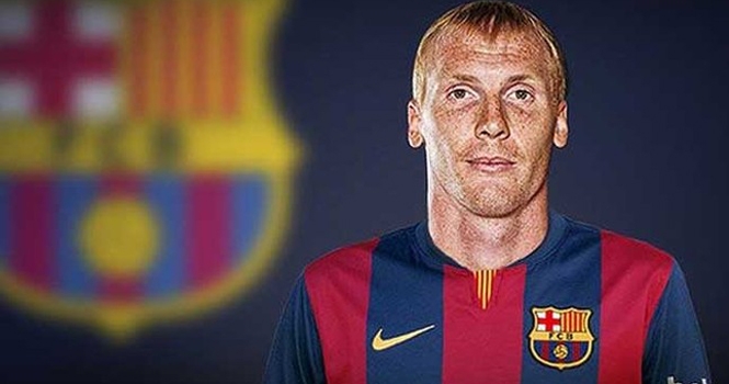 Mathieu ký hợp đồng 4 năm với Barca