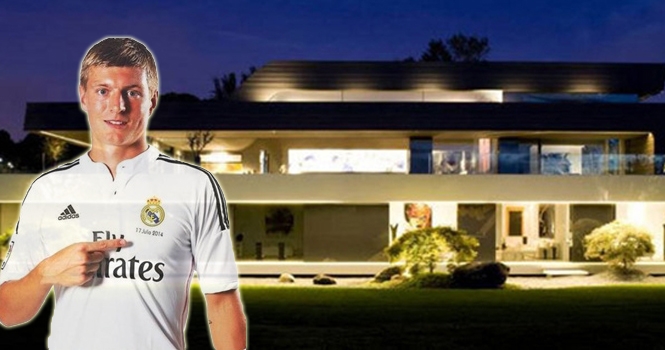 Kroos thuê nhà của Torres và trở thành hàng xóm của Ronaldo