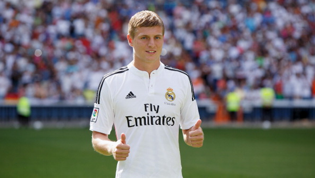 VIDEO: Bàn thắng đầu tiên của Toni Kroos trong màu áo Real Madrid