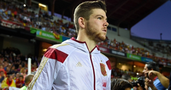 Liverpool xác nhận đạt thỏa thuận mua Alberto Moreno