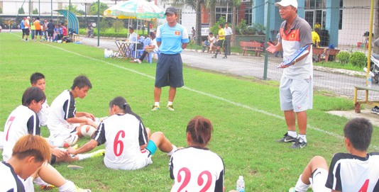 ĐT U19 nữ Việt Nam bắt đầu 'chinh phục' Giải  U19 nữ Đông Nam Á 2014