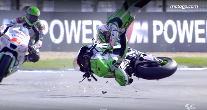 Video MotoGP: Những cú ngã kinh hoàng ở chặng Indianapolis 2014