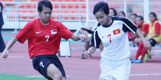 U19 nữ Việt Nam đánh bại Singapore 10-0 trong trận mở màn AFF Cup 2014