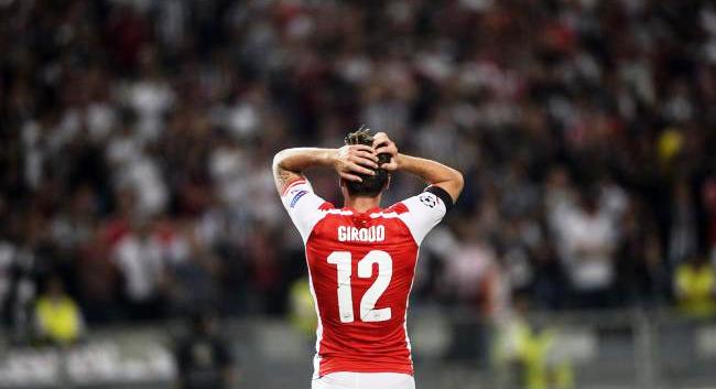 CĐV Arsenal chỉ trích Olivier Giroud thậm tệ