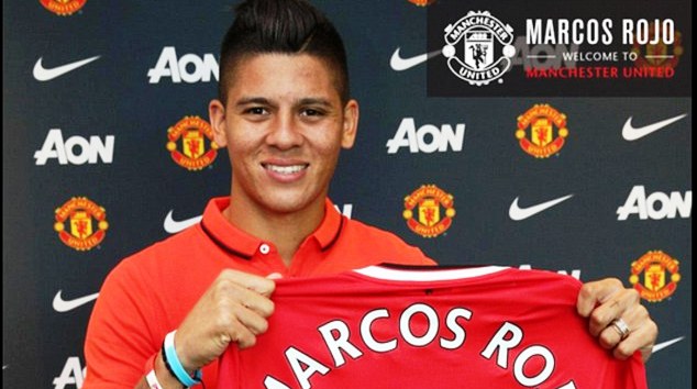 Marcos Rojo chính thức ra mắt Man United, nhận áo số 5