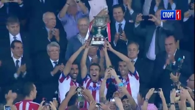 VIDEO: Atletico Madrid nhận siêu cup, Real ngậm ngùi đứng nhìn