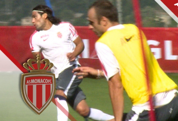 VIDEO: Berbatov vượt Falcao khi so tài trên sân tập AS Monaco