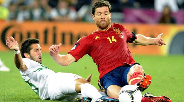 Xabi Alonso chính thức chia tay đội tuyển Tây Ban Nha