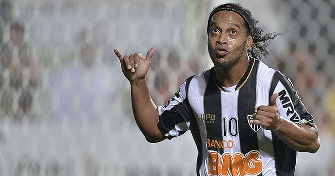 Ronaldinho đàm phán đến Ấn Độ chơi bóng