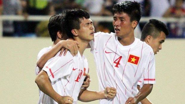 Đưa cầu thủ U19 Việt Nam lên thẳng ĐTQG có mạo hiểm?