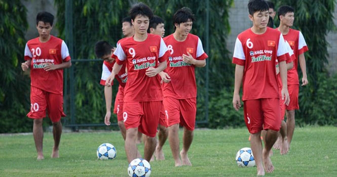 Thầy Giôm: 'U19 Việt Nam sẽ không đá như Bayern Munich'