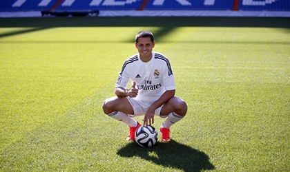 Derby Madrid: Real có thể tin vào ‘thói quen’ của Chicharito