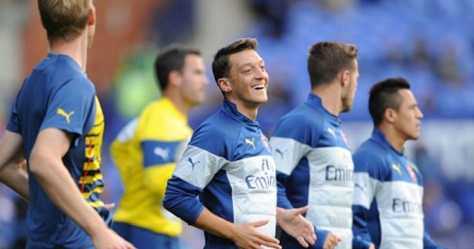 Đón Mesut Ozil trở lại, Arsenal sẵn sàng bắn hạ Man City