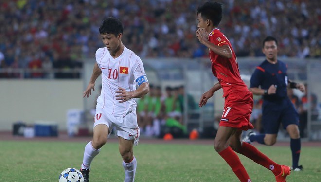 VIDEO: Màn trình diễn của Công Phượng trong trận bán kết U19 Đông nam Á