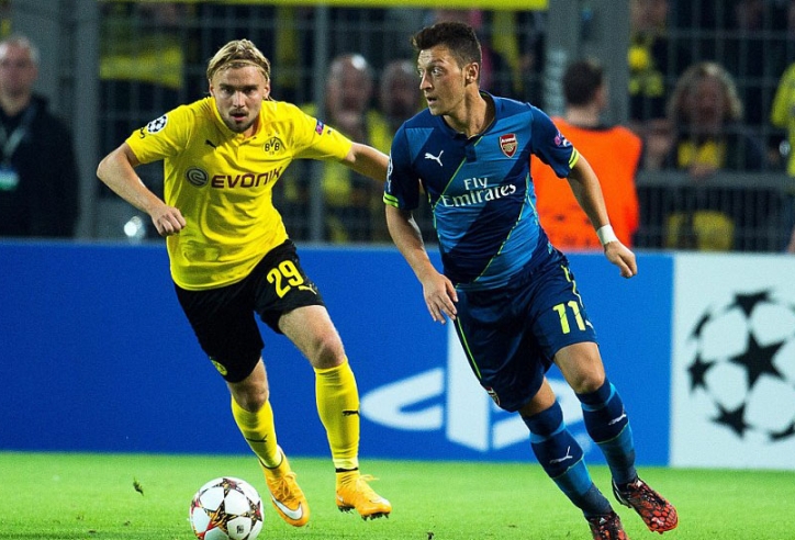 Video clip bàn thắng: Borussia Dortmund 2 - 0 Arsenal (Bảng D - Cúp C1 Châu Âu 2014/15)