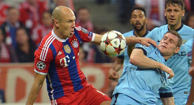 VIDEO: Robben lại ăn vạ kiếm penalty trước Man City