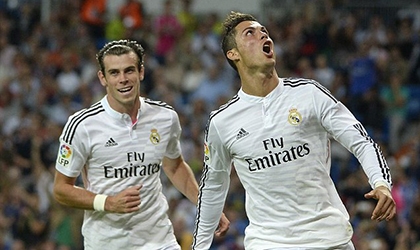 Ronaldo lập kỉ lục với poker, Bale đi vào lịch sử với cú đánh đầu