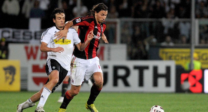 Video clip bàn thắng: Cesena 1 -1 AC Milan ( Vòng 5 - VĐQG Italia 2014/15)