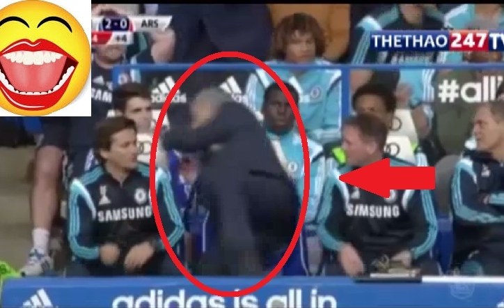 VIDEO: HLV Mourinho ''loạng choạng'' vì pha bỏ lỡ của Diego Costa