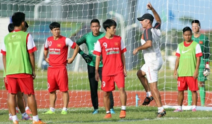 Bóng bổng là bài tập chủ đạo của U19 Việt Nam