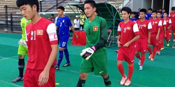U19 Việt Nam dùng trang phục truyền thống gặp U19 Nhật Bản