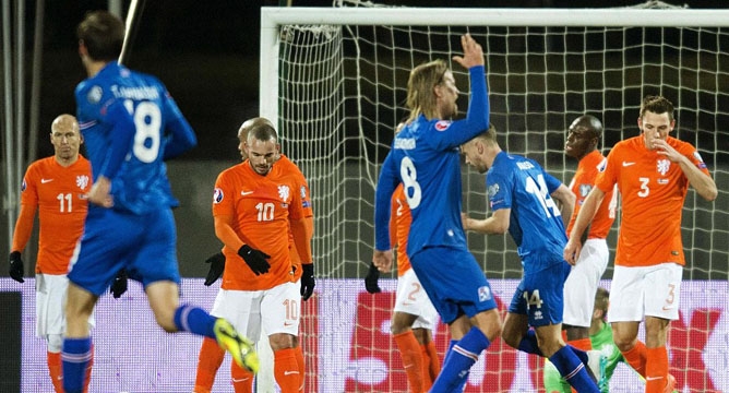 Video clip bàn thắng: Hà Lan 0-2 Iceland (Vòng loại Euro 2016)