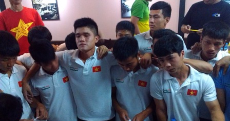 U19 Việt Nam nghẹn ngào trong buổi chia tay trên đất Myanmar