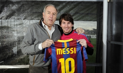 Hợp đồng đầu tiên ‘siêu đặc biệt’ của Messi với Barca