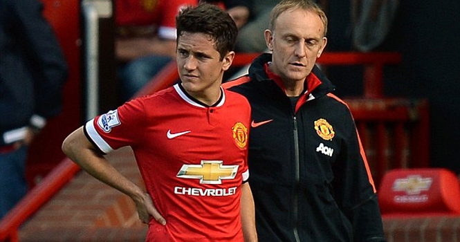 Tiêm thuốc giảm đau, Ander Herrera chấp nhận mạo hiểm