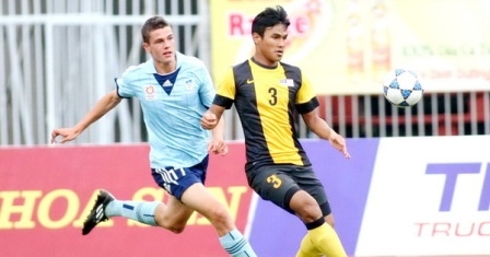 Đánh bại U21 Sydney, Malaysia đặt một chân vào bán kết
